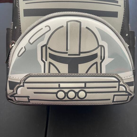 Disney Parks Star Wars Mandalorian Grogu Loungefly Mini Back Pack Baby Yoda 2024 main image 4